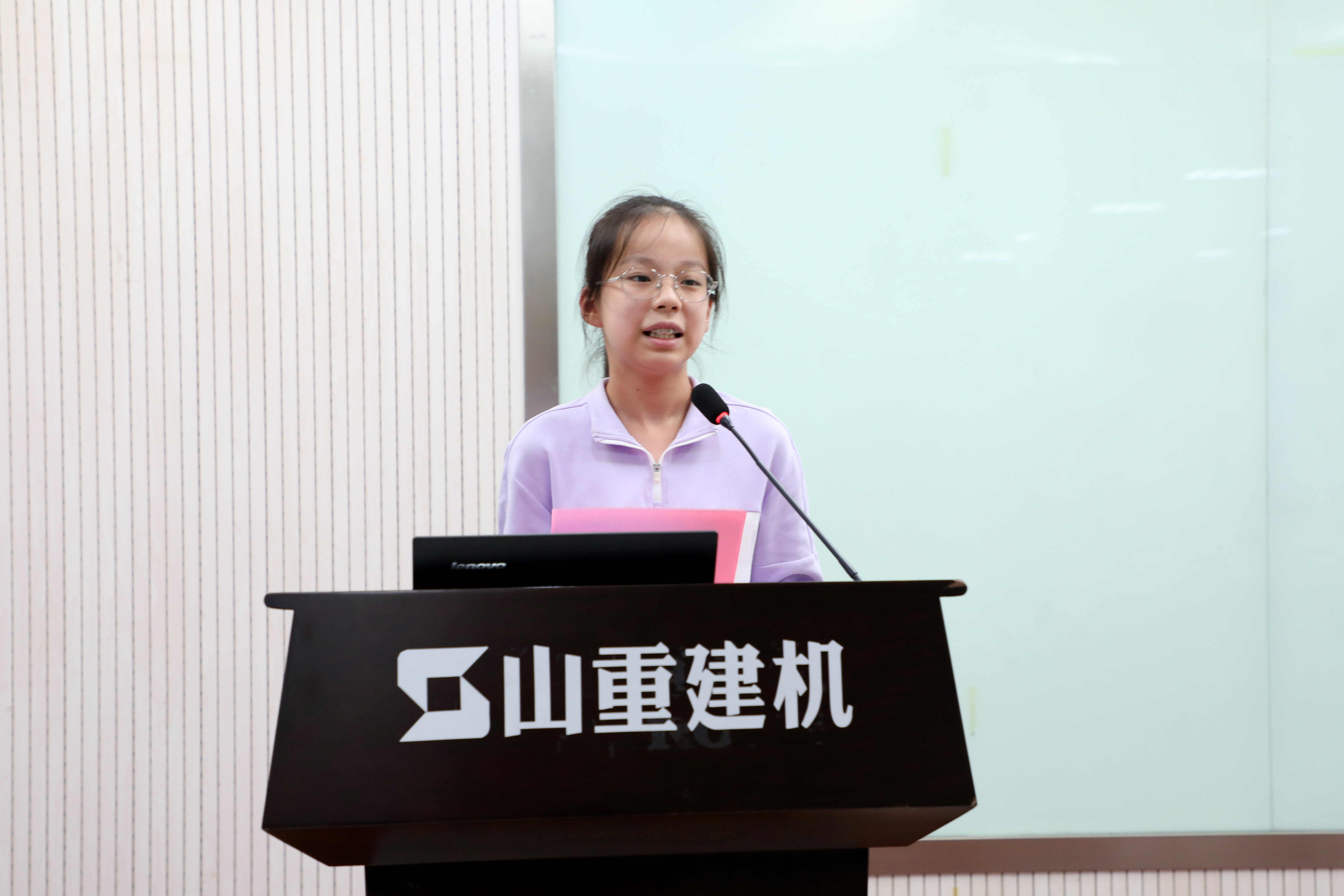 EK1A1925问.jpg EK1A1925问.jpg